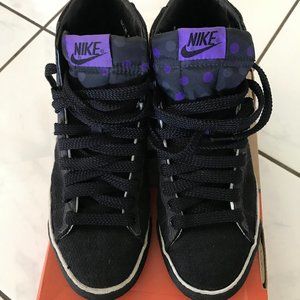 NIKE BLAZER MID 73 WOMENS SIZE 8